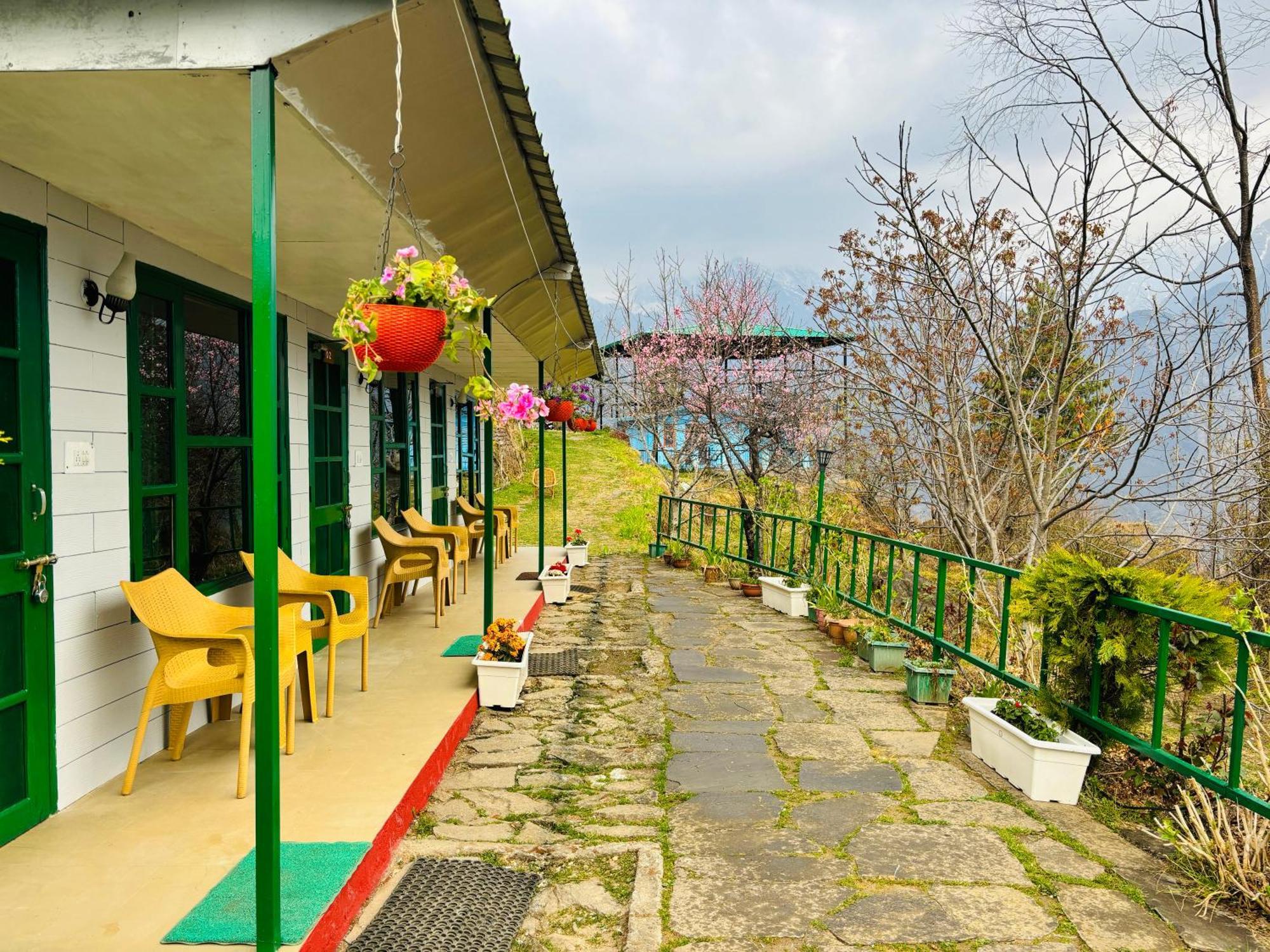 Himalayan High, Auli, By Himalayan Eco Lodges Джошимат Экстерьер фото