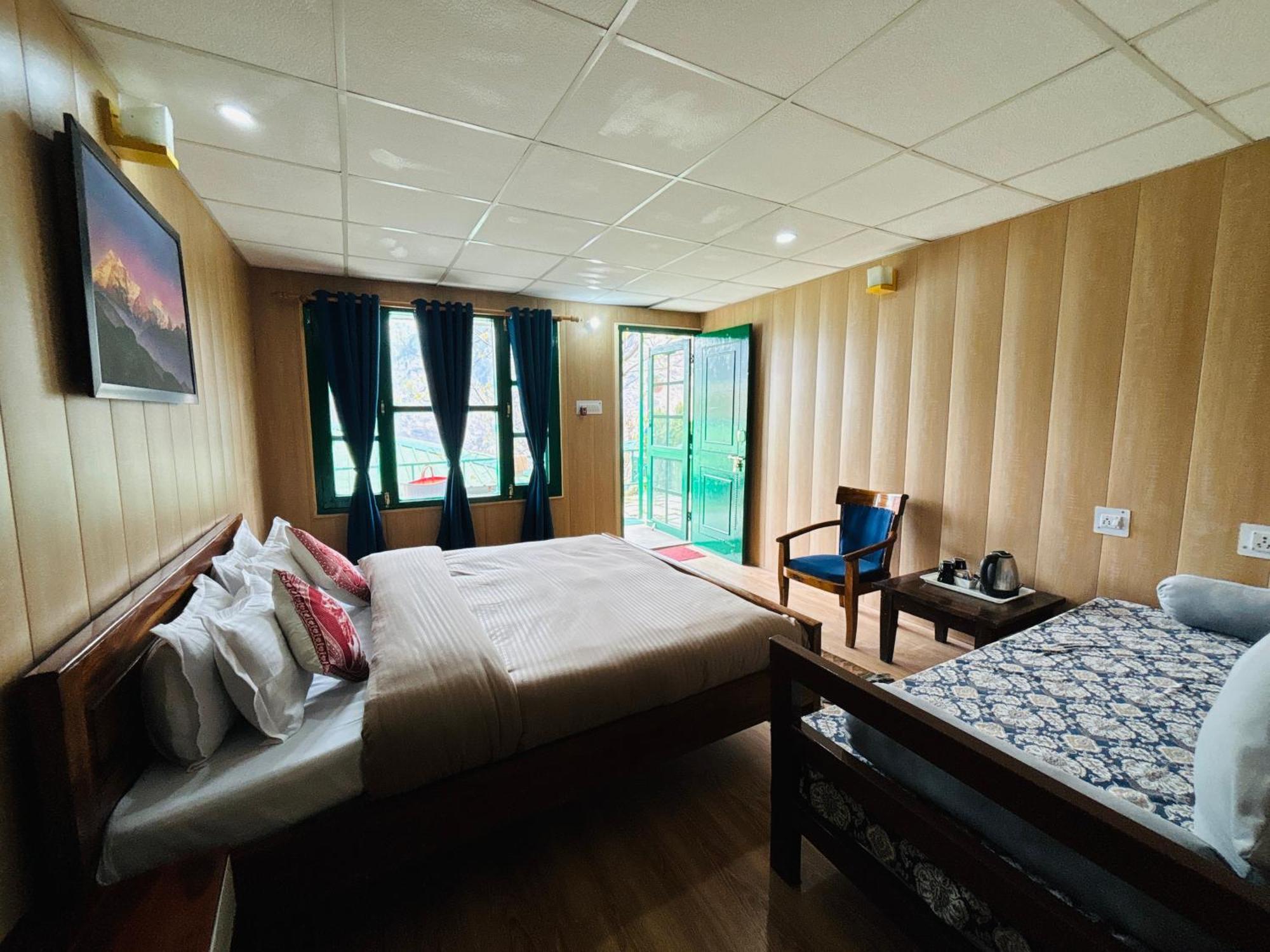 Himalayan High, Auli, By Himalayan Eco Lodges Джошимат Экстерьер фото